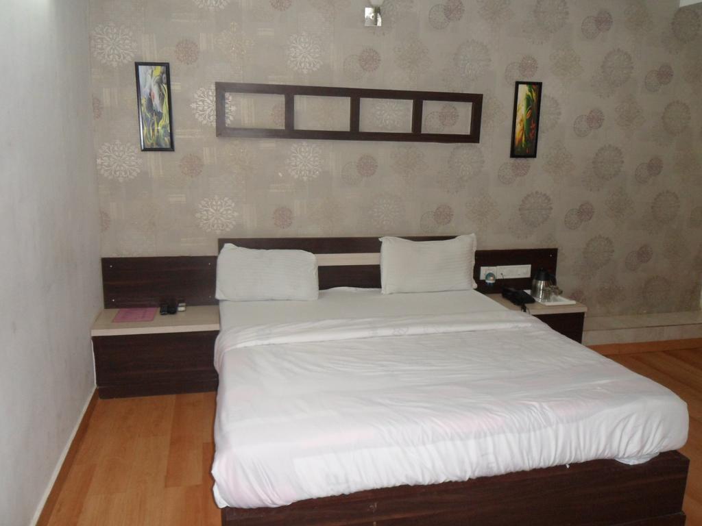 Hotel Avion Inn Ahmedabad Camera foto